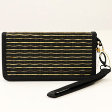 11-10i8 Cellphone Wallet Case with Wristlet