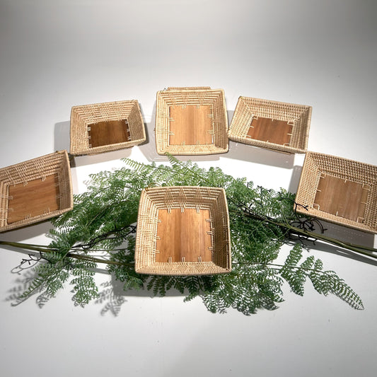 Petite Tray with Palm Leaf Center 1-11SQW