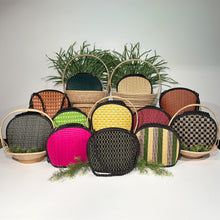 Full Size Clamshell - 8 PC BOC Select Assortment