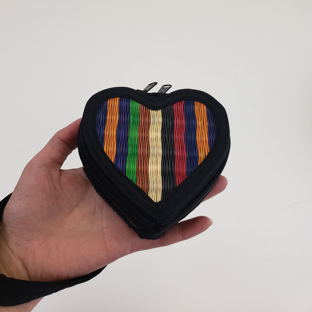 11-9HT Heart Shape Airpod Earbud Case Coin Purse w/ Wristlet