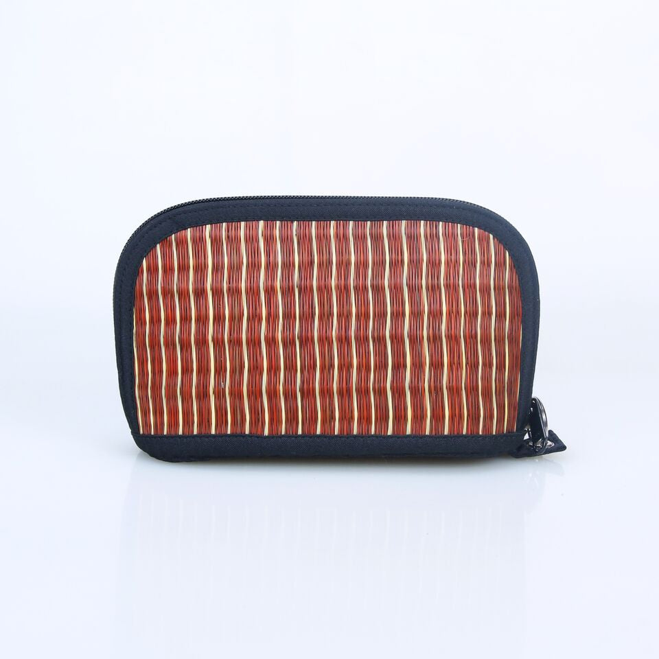 Mini Pochettes with Detachable Wristlet!